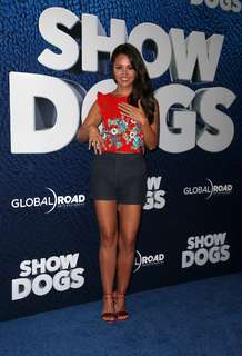 Paula Garcés feet photo thumbnail