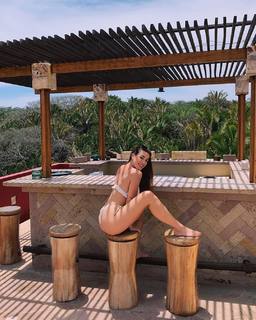 Paula Gonu feet photo 20