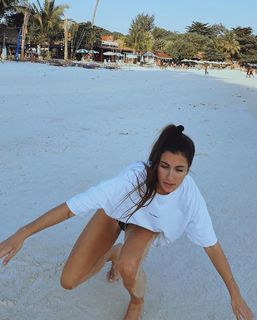 Paula Gonu feet photo 15