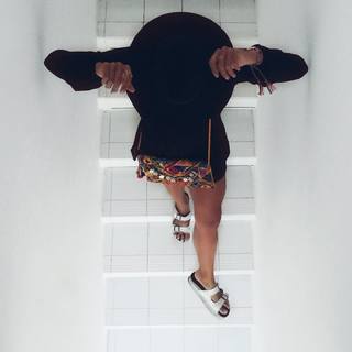 Paula Gonu feet photo 9