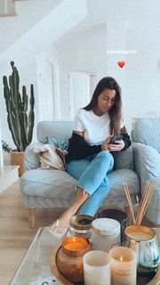 Paula Gonu feet photo 7