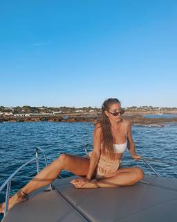 Paula Gonu feet photo 16