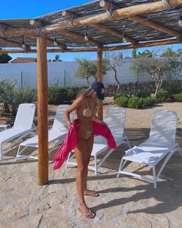 Paula Gonu feet photo 12