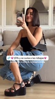 Paula Gonu feet photo 14
