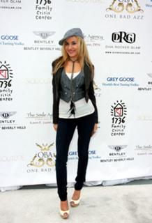 Paula LaBaredas feet photo 17