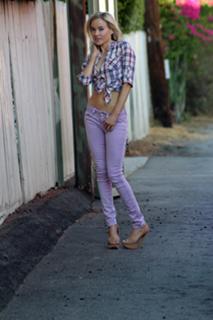 Paula LaBaredas feet photo 7