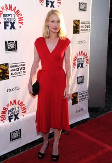 Paula Malcomson feet photo 2