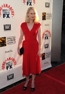 Paula Malcomson feet photo 16