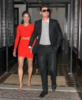 Paula Patton feet photo thumbnail