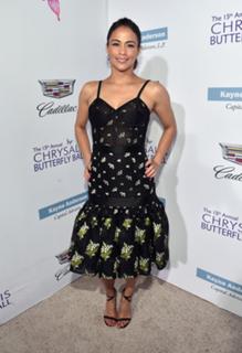 Paula Patton feet photo thumbnail