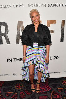 Paula Patton feet photo thumbnail