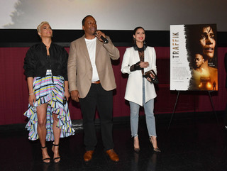 Paula Patton feet photo thumbnail