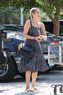Paula Patton feet photo thumbnail