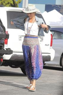 Paula Patton feet photo thumbnail