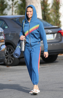 Paula Patton feet photo thumbnail
