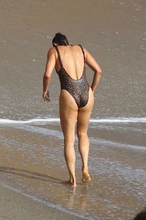 Paula Patton feet photo thumbnail