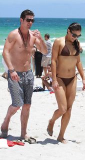 Paula Patton feet photo thumbnail