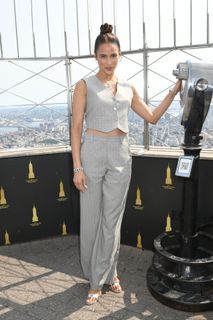 Paula Patton feet photo thumbnail