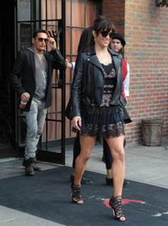 Paula Patton feet photo thumbnail