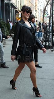 Paula Patton feet photo thumbnail
