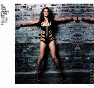 Paula Patton feet photo thumbnail