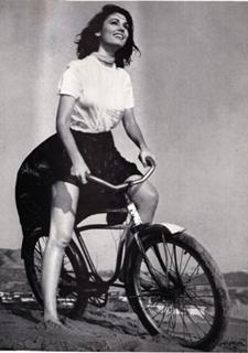 Paula Prentiss feet photo 4