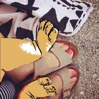 Paula Schramm feet photo 1