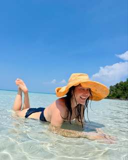 Paula Taylor feet photo 9