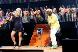 Paula Toller feet photo 16