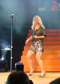 Paula Toller feet photo 8