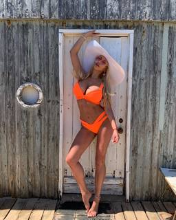 Paula Tumala feet photo 7