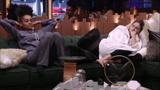 Paula Von Sperling feet photo 10