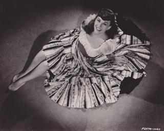 Paulette Goddard feet photo 1