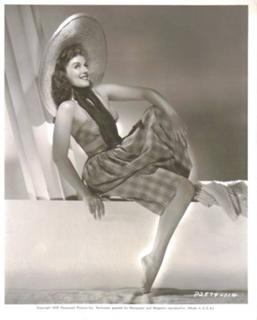 Paulette Goddard feet photo 13