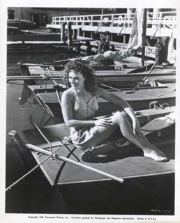 Paulette Goddard feet photo 5