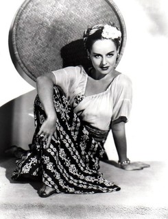 Paulette Goddard feet photo 14