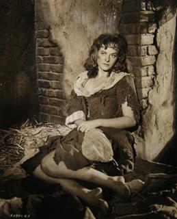 Paulette Goddard feet photo 4