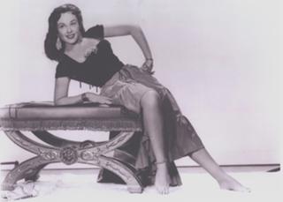 Paulette Goddard feet photo 3