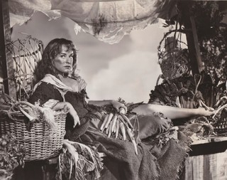 Paulette Goddard feet photo 11