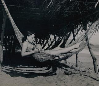 Paulette Goddard feet photo 17