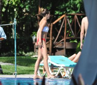 Paulina Goto feet photo thumbnail