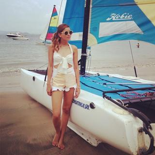 Paulina Goto feet photo thumbnail