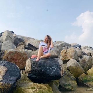 Paulina Goto feet photo thumbnail