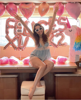 Paulina Goto feet photo thumbnail