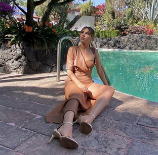 Paulina Goto feet photo thumbnail