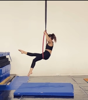 Paulina Goto feet photo thumbnail