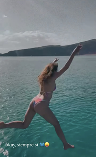 Paulina Goto feet photo thumbnail