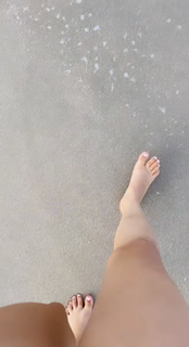 Paulina Goto feet photo thumbnail