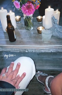 Paulina Gretzky feet photo thumbnail