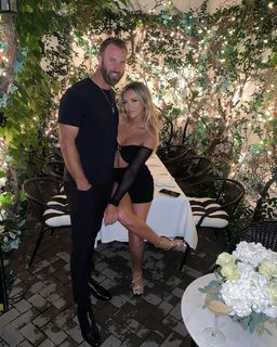 Paulina Gretzky feet photo thumbnail